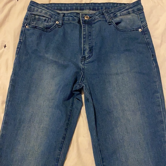 Jeans - Picture 4 of 4